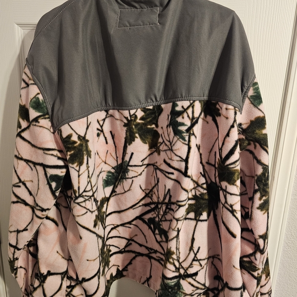 Women's Fleece Camouflage Utility Jacket - Picture 2 of 5